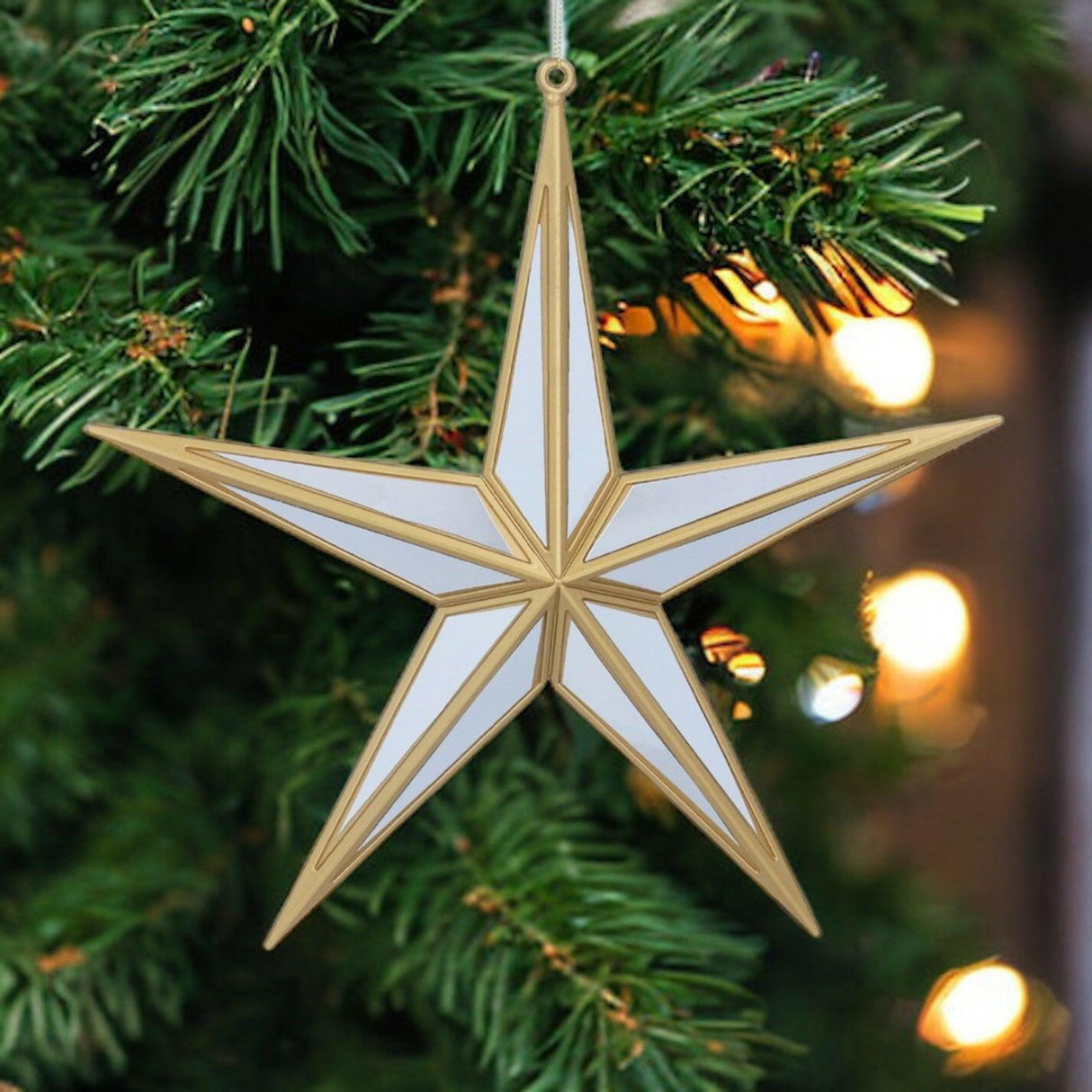 Gold Mirrored Star Tree Bauble.