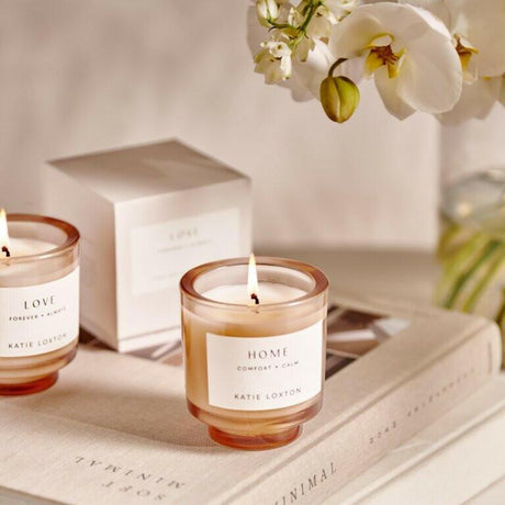 Sentiment Candle 'Home' Fresh Linen & White Lily.