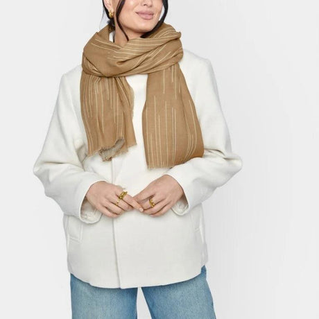 Printed Scarf Dashed Line.