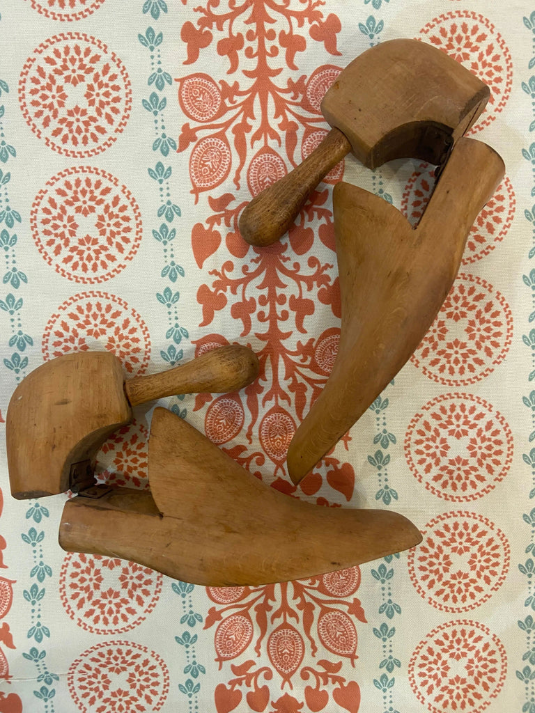 Pair of Vintage Hinged Shoe Lasts | The Lunatiques - Persora