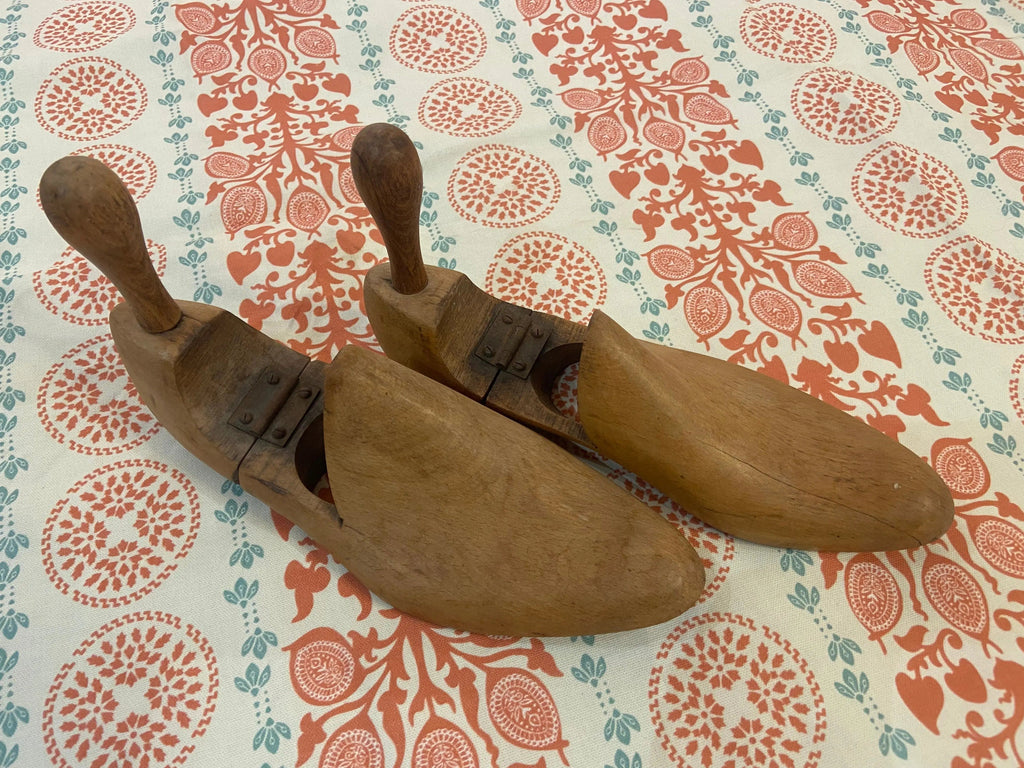 Pair of Vintage Hinged Shoe Lasts | The Lunatiques - Persora